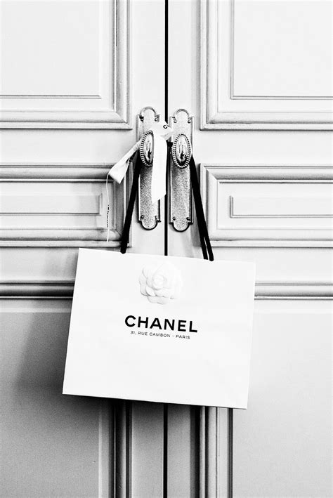 chanel classy background|aesthetic Chanel wallpaper.